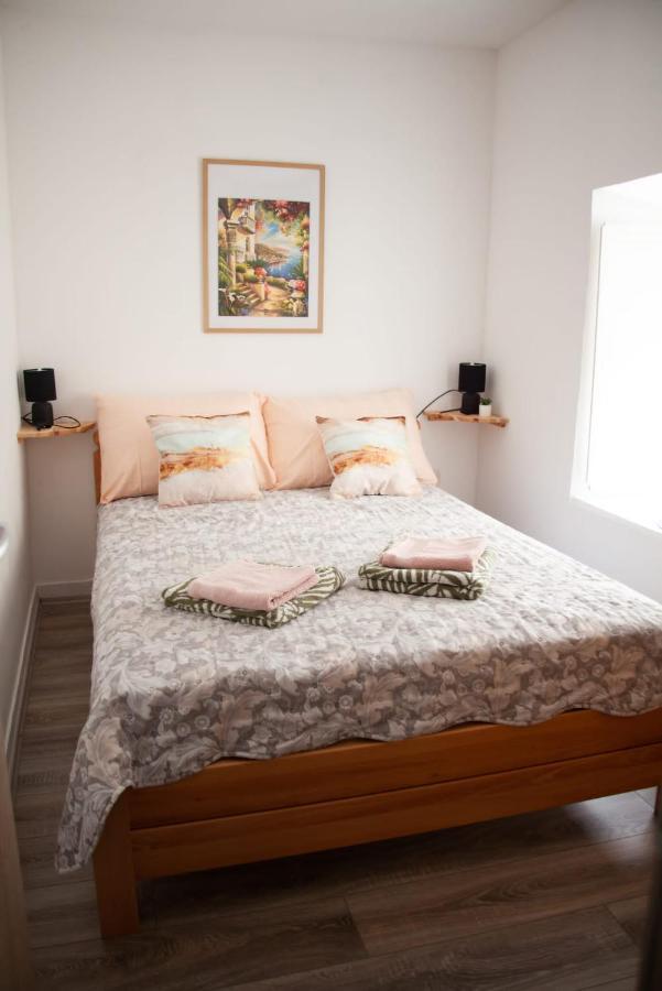 Amber In The Centar Apartment คาชเตลา ภายนอก รูปภาพ