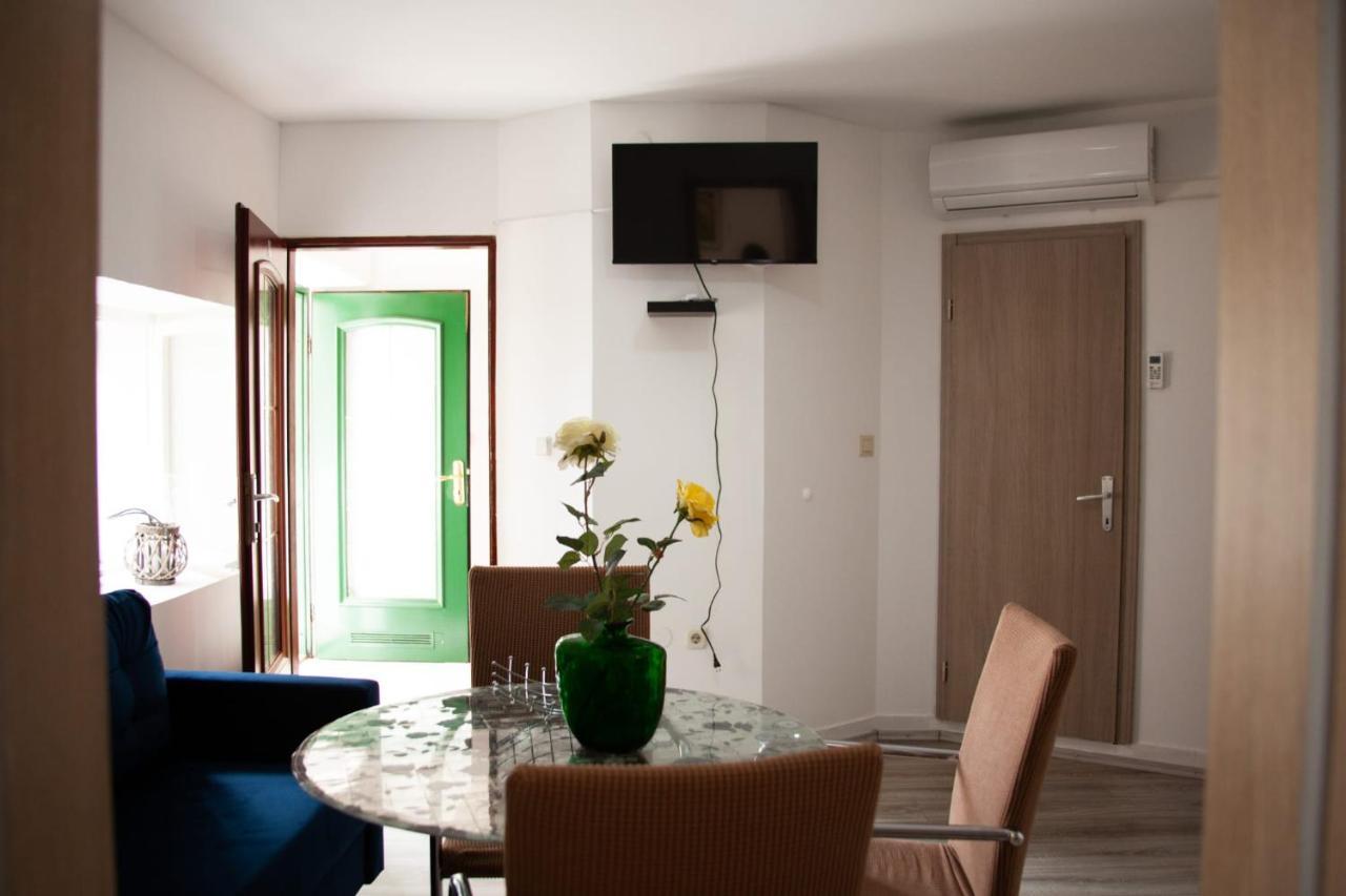 Amber In The Centar Apartment คาชเตลา ภายนอก รูปภาพ