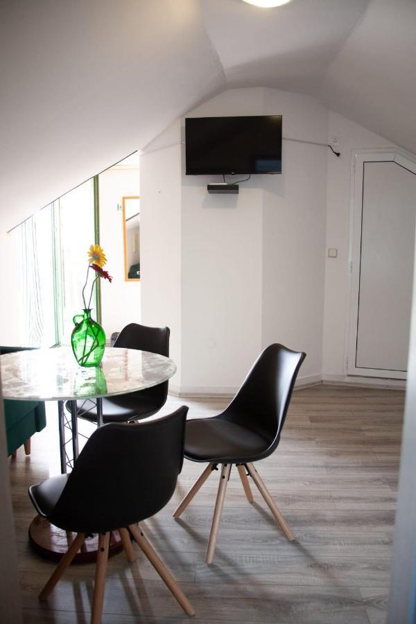 Amber In The Centar Apartment คาชเตลา ภายนอก รูปภาพ