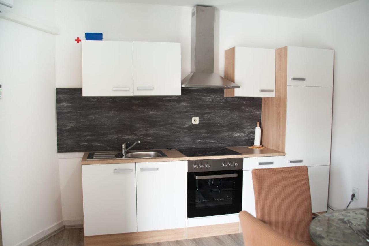 Amber In The Centar Apartment คาชเตลา ภายนอก รูปภาพ